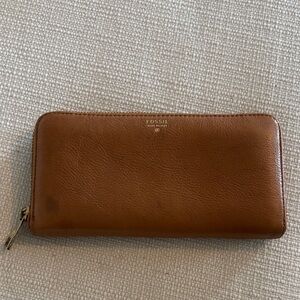 Fossil Tan Leather Zip Wallet